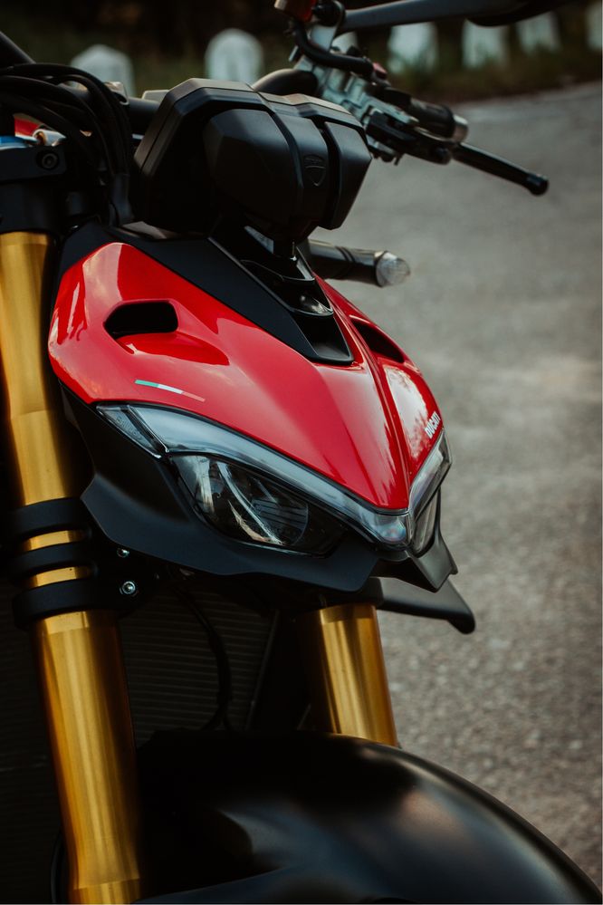 Ducati Streetfighter V4S Akrapovic
