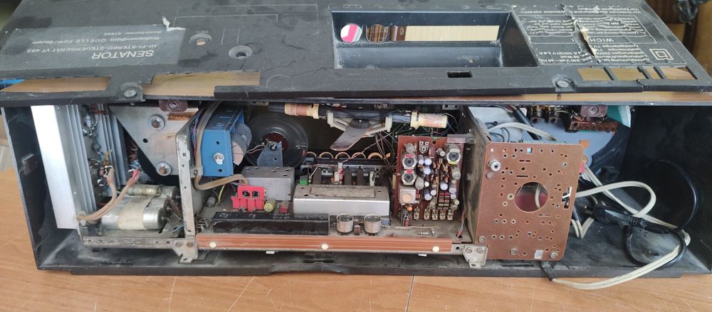 Amplituner Senator VT 438