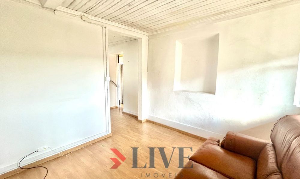 Moradia T2+1 com Terreno em São João de Lourosa