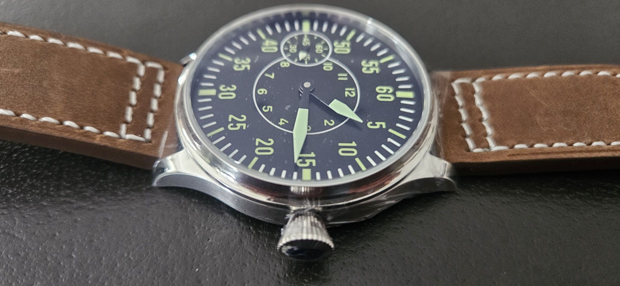 Nowy, męski zegarek mechaniczny typu flieger.