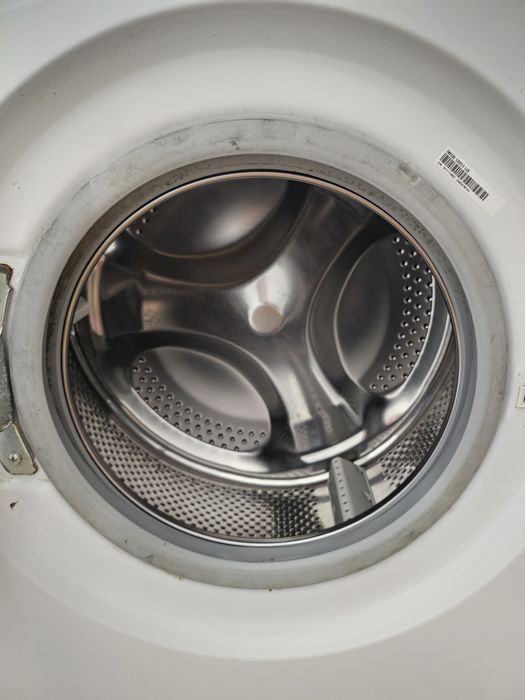 Пральна машина indesit IWSB50851