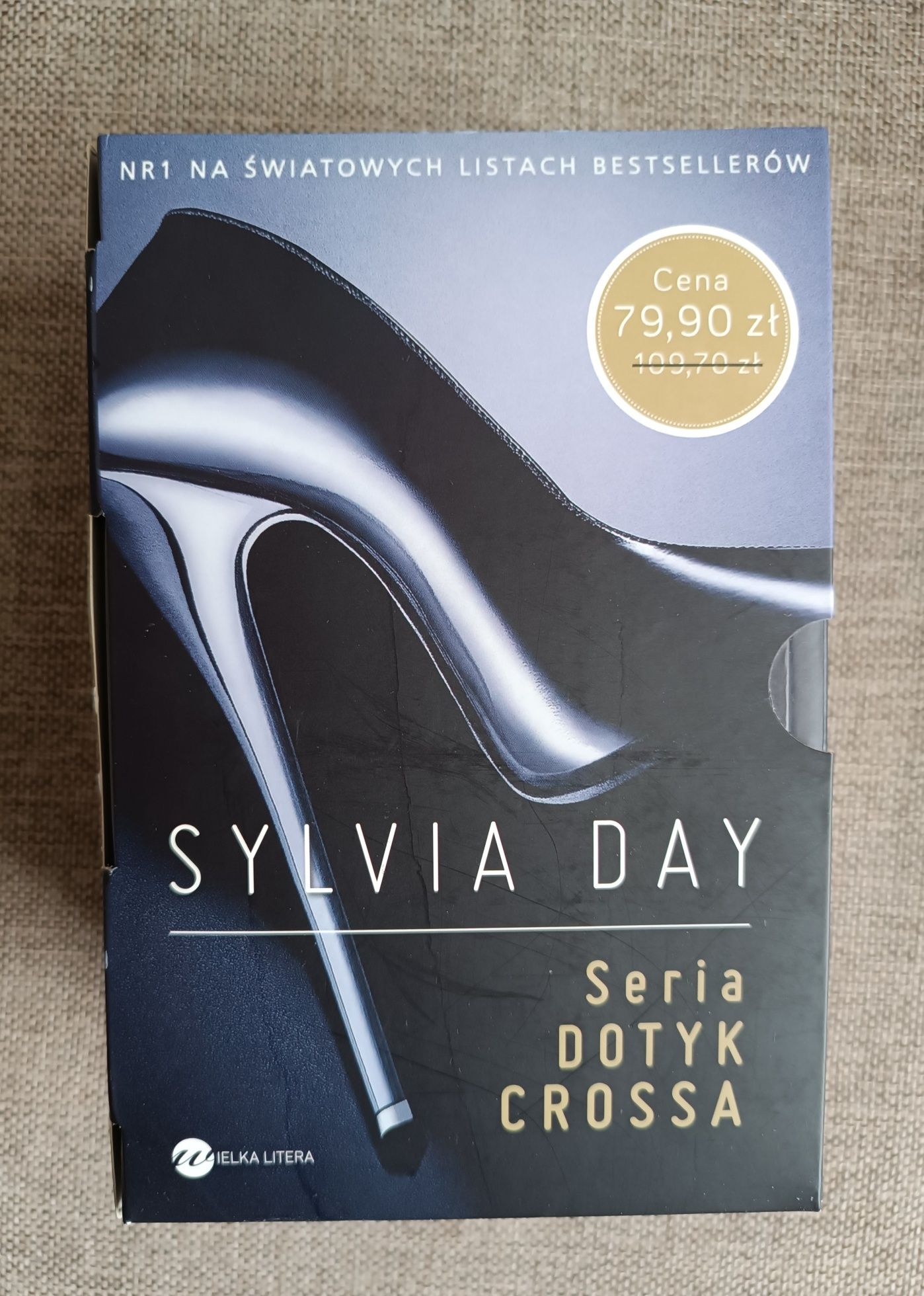 Sylvia Day  seria Dotyk Crossa  w pudełku