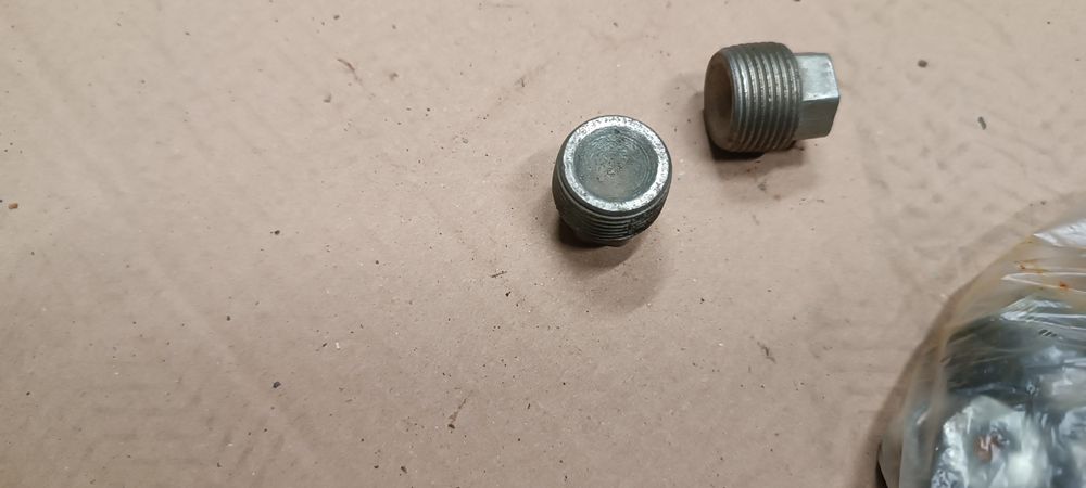 Fiat 126p śruba miski olejowej spustu oleju nowa oryginalna