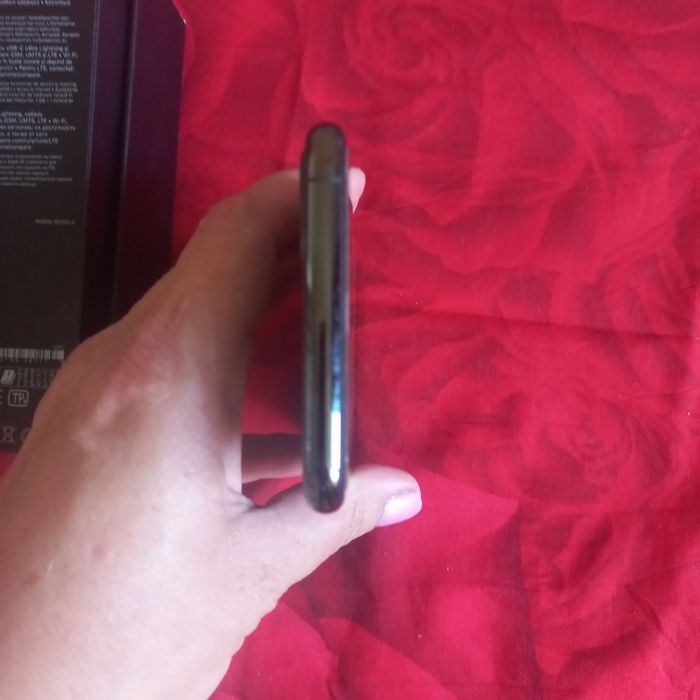 iPhone 11 Pro Max 64Gb ТЕРМІНОВО