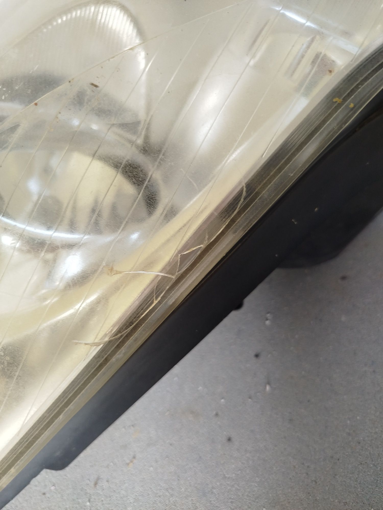 Lampy przód opel corsa d