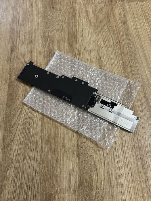 Материнська плата (разом із Touch ID) MacBook Air 13’ A2681 (M2/8/256)