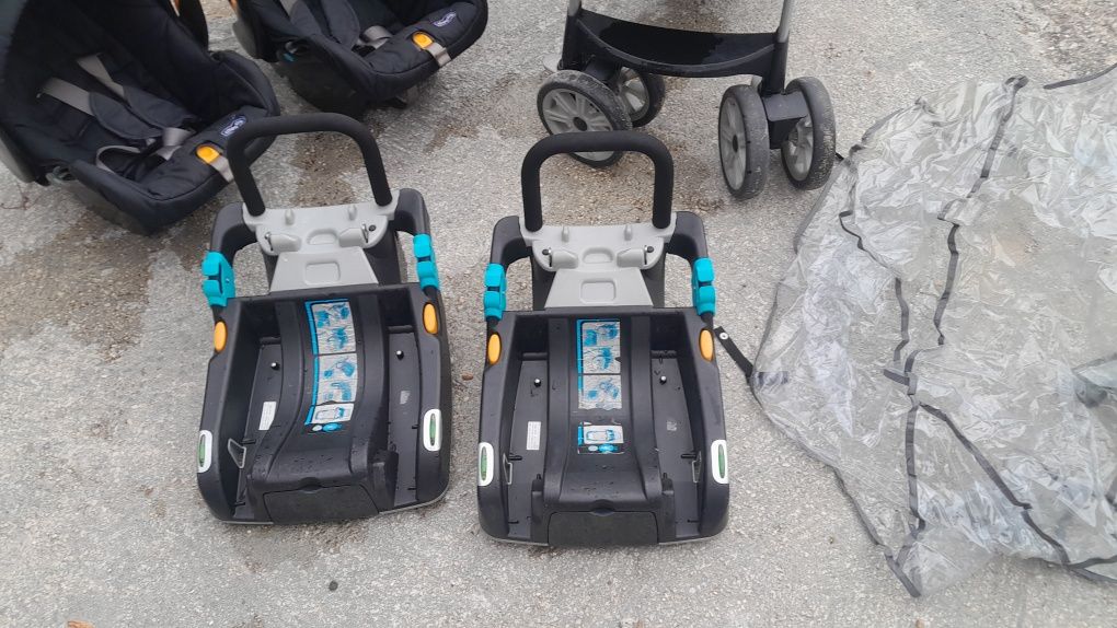 Carrinho para gémeos