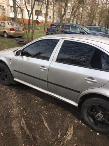 Срочно Шкода тур 1.6 2001 р