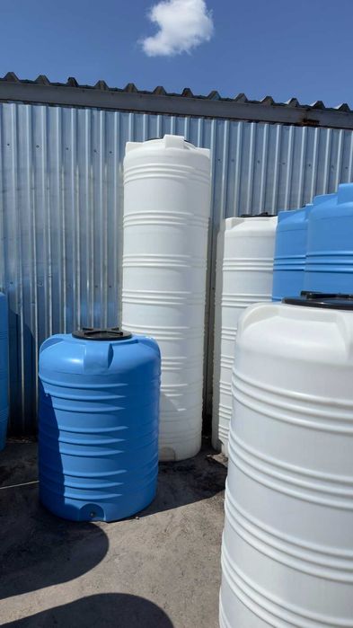 Пласткові бочки для води технічні та харчові до 15000 л. Є Доставка