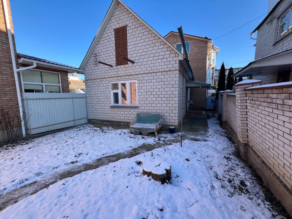 Продаж будинку 50 кв.м з ділянкою 5 соток на вулиці Київська