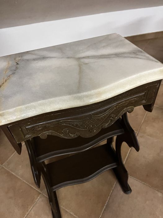 Movel mogno com pedra