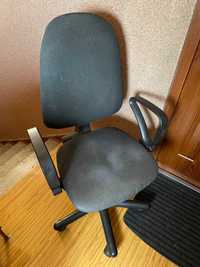 Krzesło biurowe / obrotowe