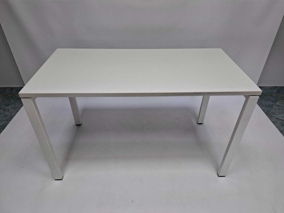 Biurko proste Haworth 120x60 białe