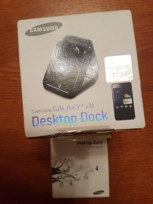 Samsung Galaxy SII Desktop Dock: carregador, coluna, speaker line out