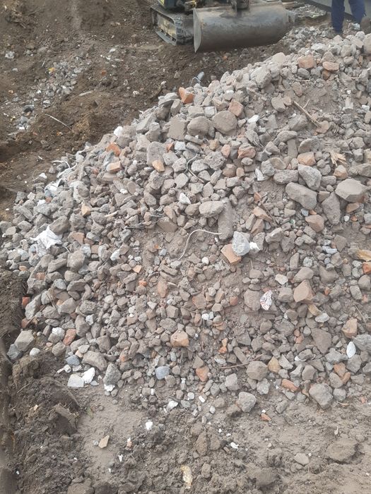 Ziemia Glina Gruz Piach na podwyższenie podniesienie wyrównanie terenu