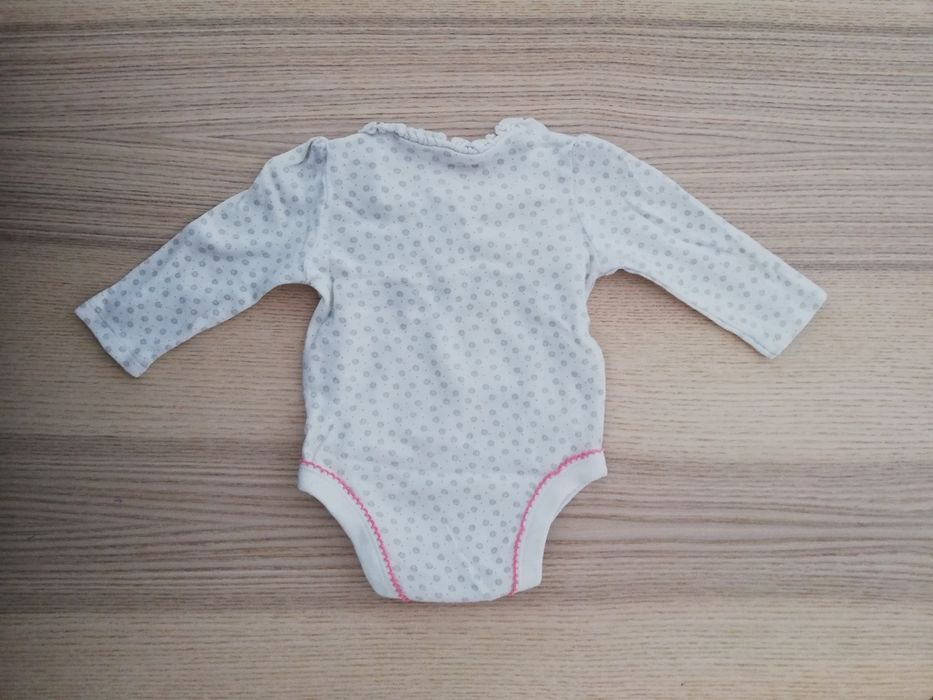 Body F&F 62 długi rękaw kwiatuszki dziewczęce białe falbanki