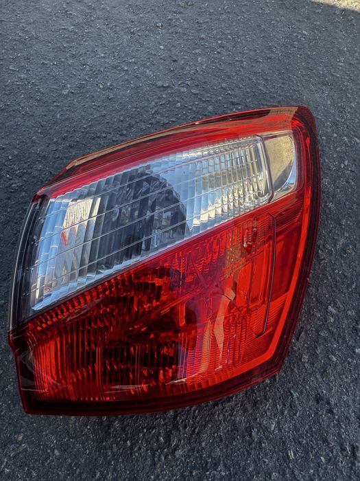 Nissan Qashqai задній фонарь рестайлінг
