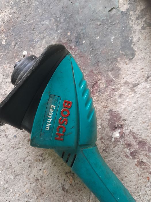 Podkaszarka elektryczna firmy Bosch