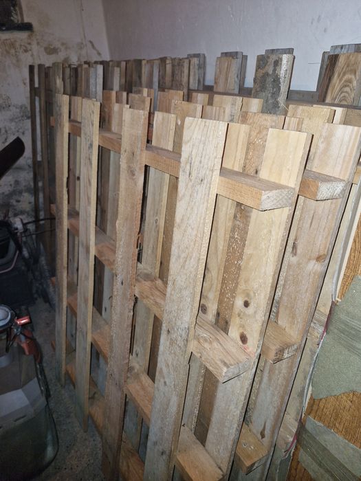 Palety zwykłe 10 szt grubszych i 3 cieńsze, 10 zł sztuka