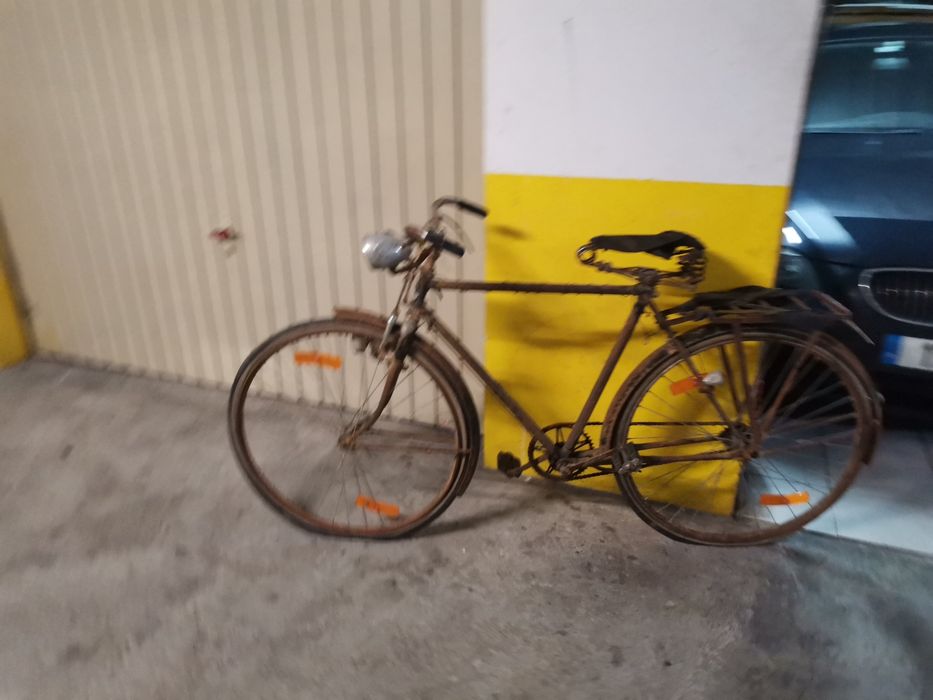 Pasteleira antiga anos 70