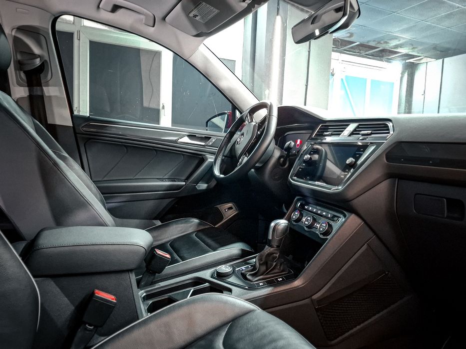 VOLKSWAGEN tiguan sel premium