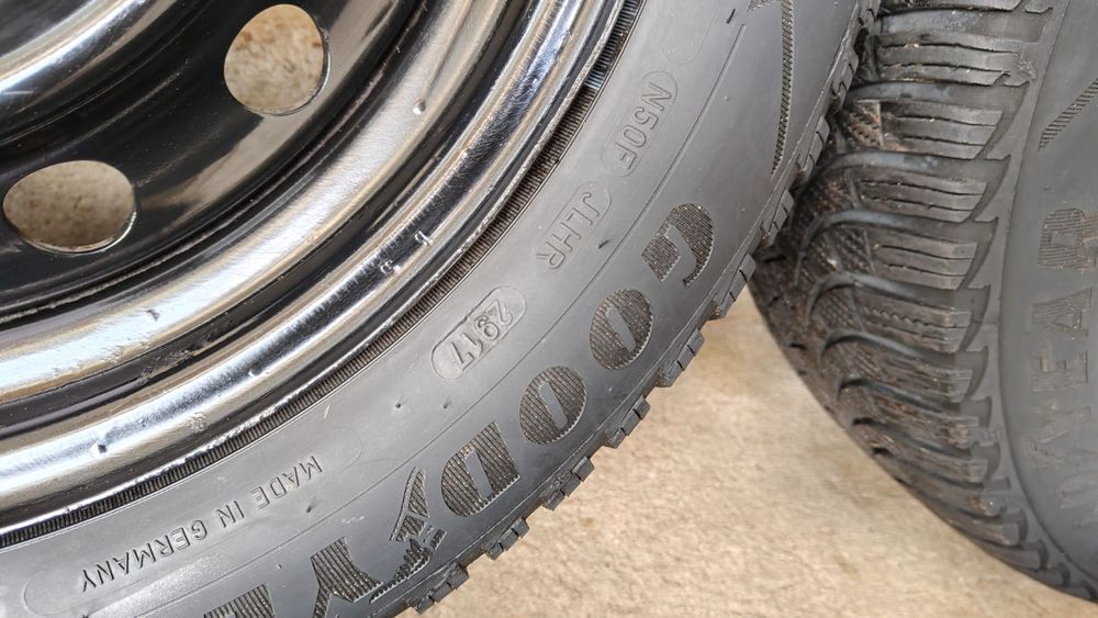 Koła felgi opony zimowe 16 cali 5x114.3 honda Civic ufo