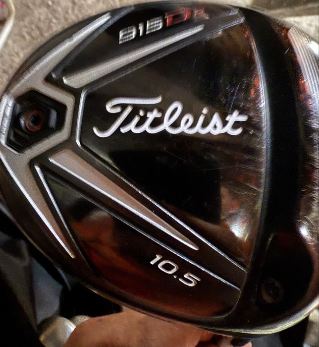 Driver Titleist 915D2 10.5º + Shaft Premium Diamana