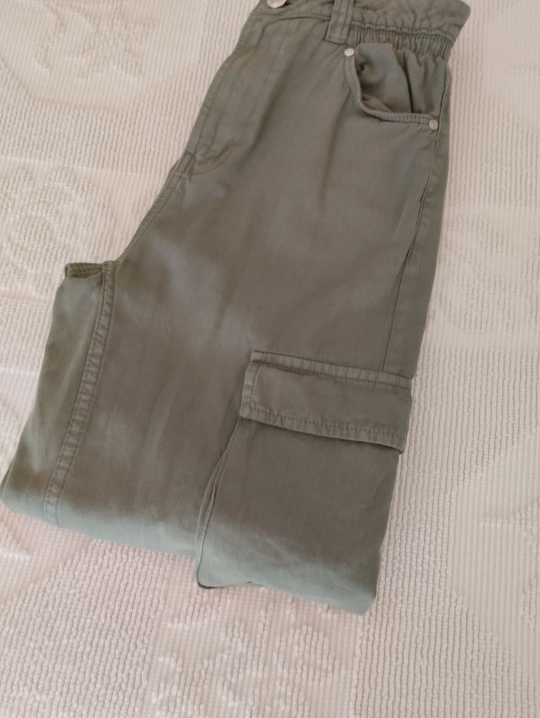 Calças cargo verde Bershka tam 36