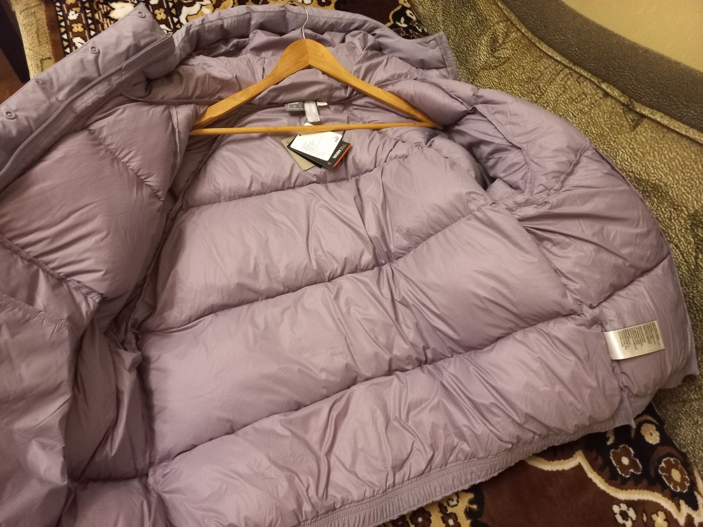 Продам новый пуховик Puma (XL) оригинал