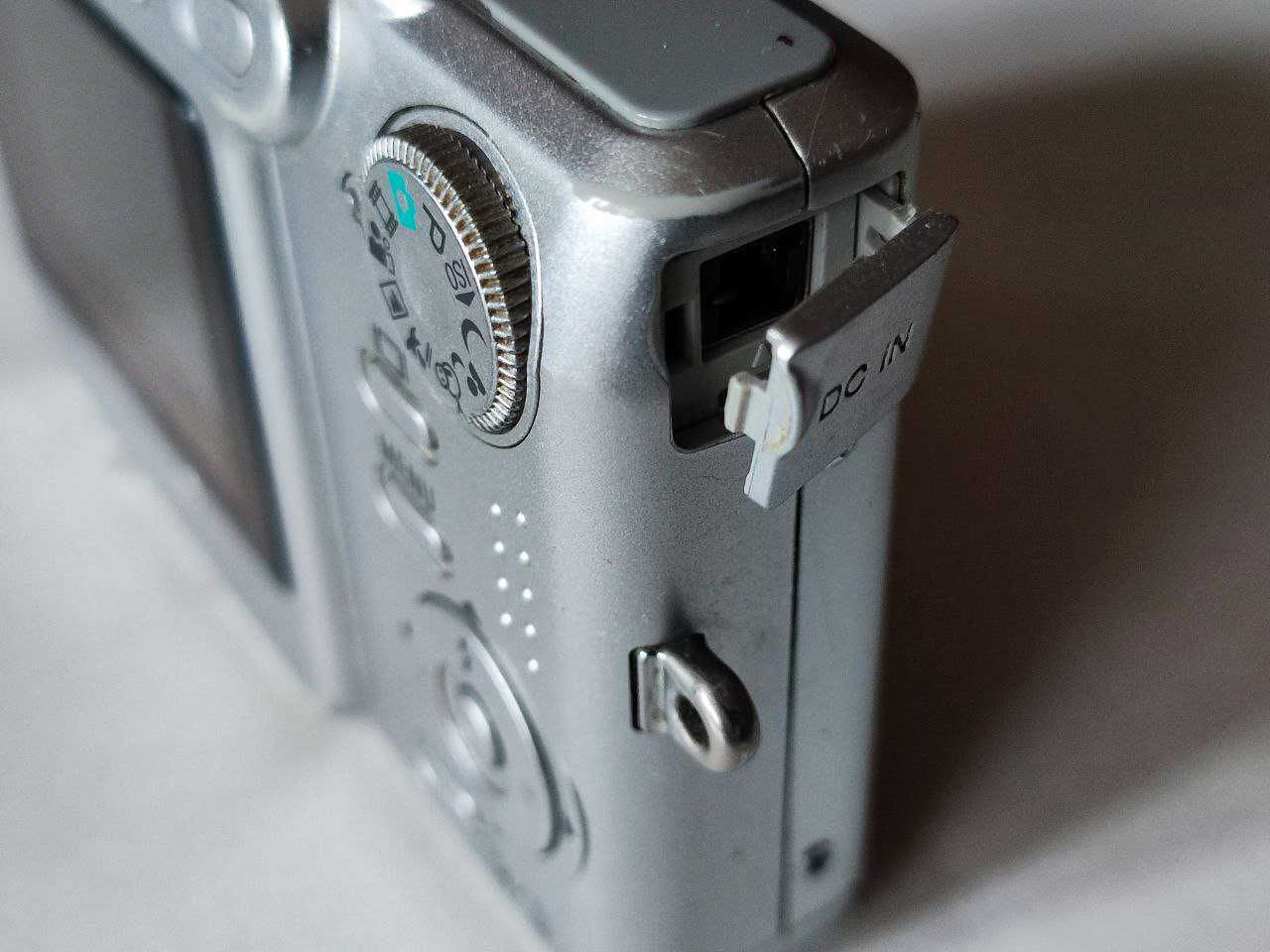 Фотоапарат Sony Cyber-shot DSC-W30 Silver