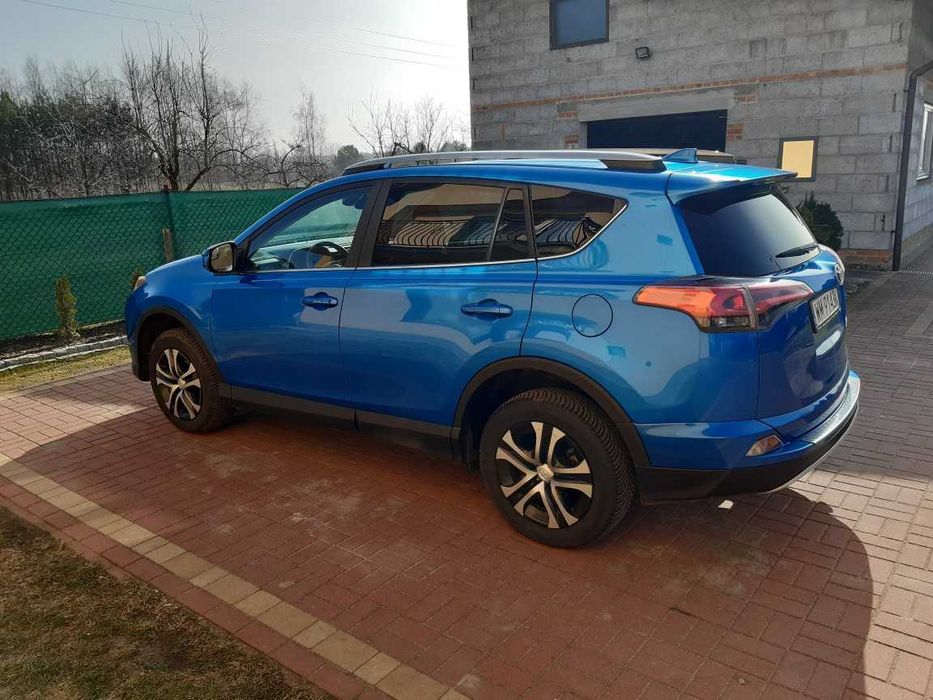 Sprzedam Rav4 2.5 177km 2018 kwiecień Kanada