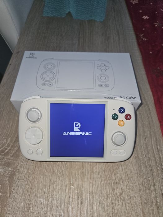 Anbernic RG CUBE