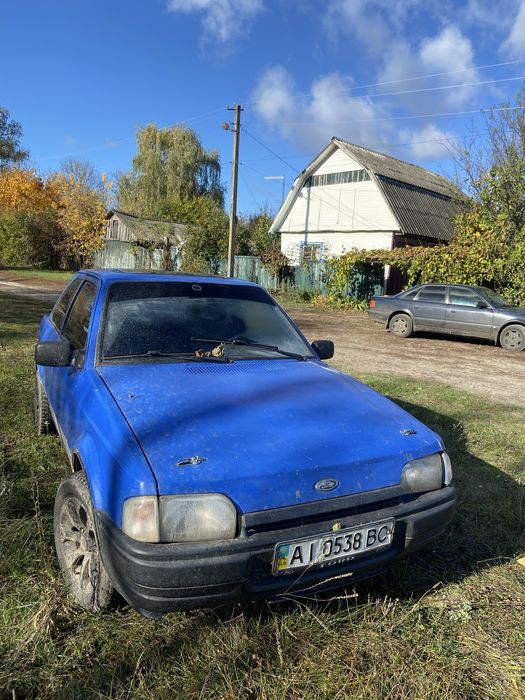 Продам форд ескорд на ходу сів поїхав