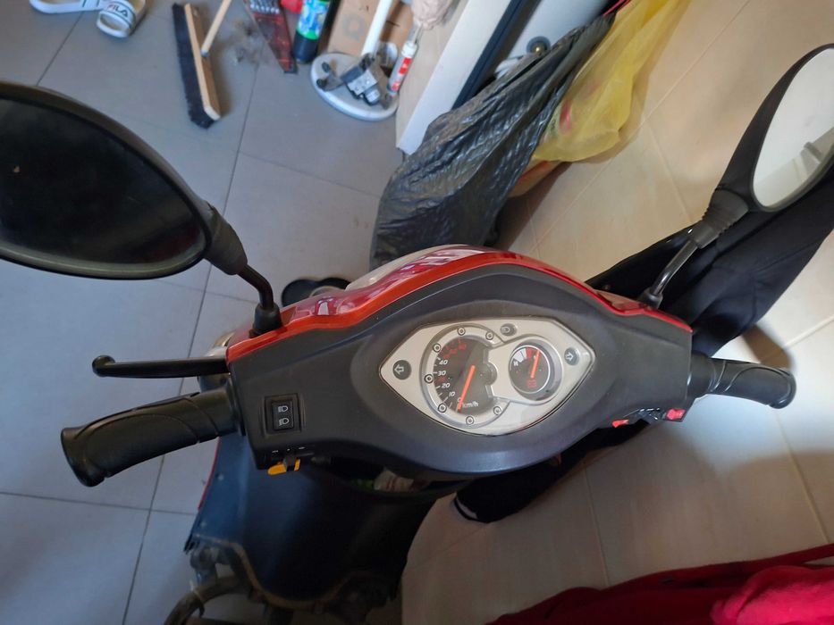 Skuter elektryczny inwalidzki trójkołowy ZT15