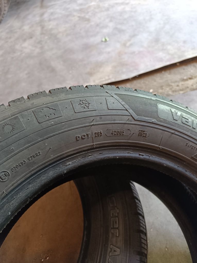 Opony  215/65 r16c