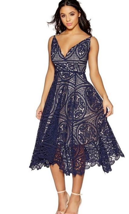 Сукня міді святкова з V-подібним вирізом