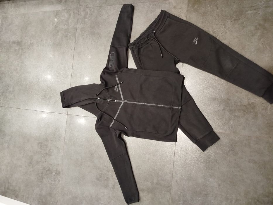 Sprzedam dresy Nike w bardzo dobrym stanie,