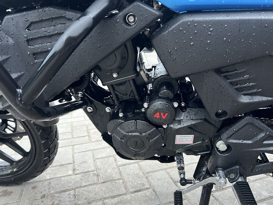 Мотоцикл Lifan kpt 200