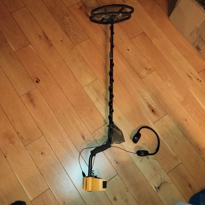 Wykrywacz metali Garett Euro Ace.