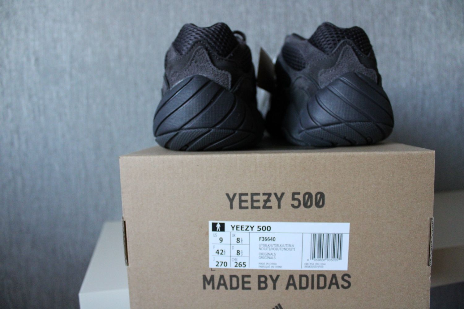 Ténis adidas Yeezy 500 Utility Black