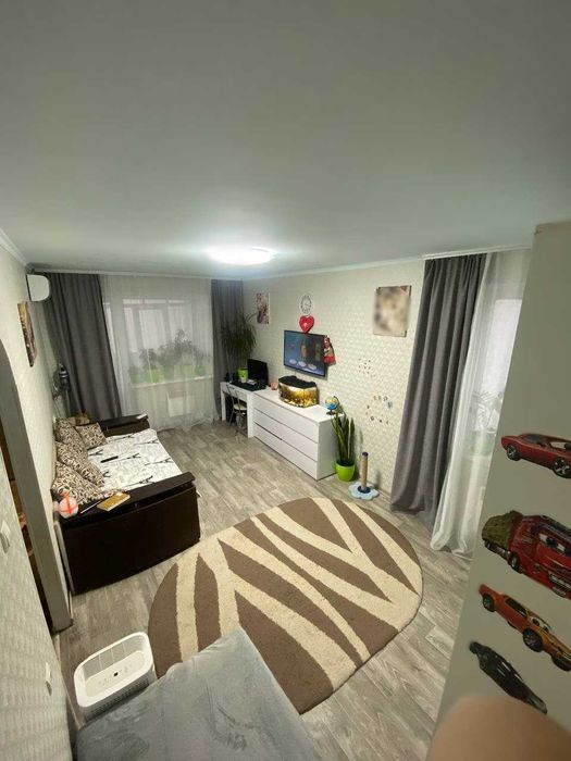 Продаж однокімнатної квартири (р-н Жадова)