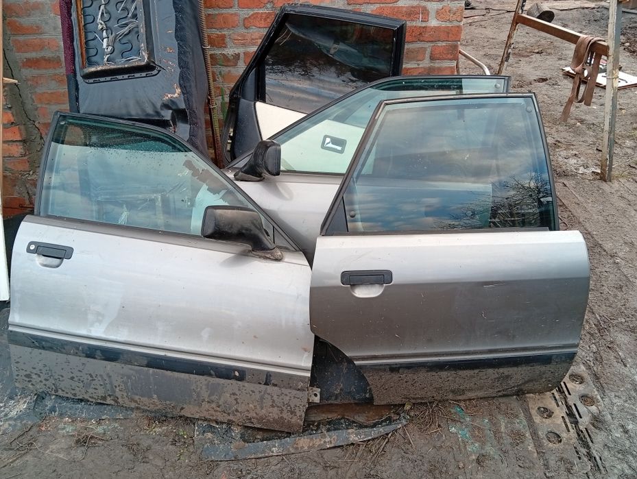 Продам двери ауди 80 Б3