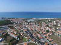 Terreno com projeto para residência sénior 5 estrelas em Santa Cruz