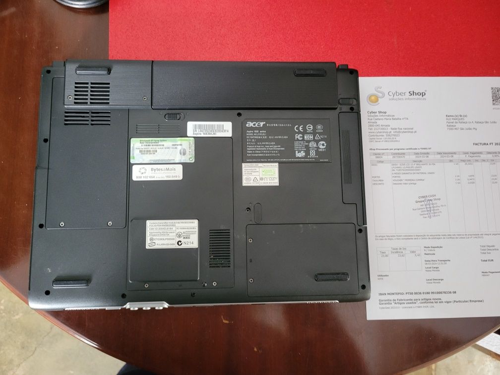 Vendo portátil Acer Aspire 1680 a funcionar normalmente