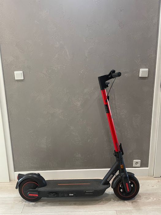 Hulajnoga elektryczna segway ninebot Max G30D
