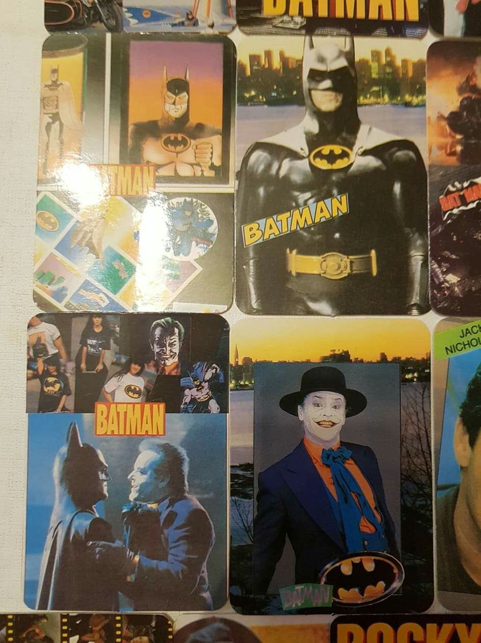 Calendários antigos do Batman, Rambo e Rocky dos anos 90