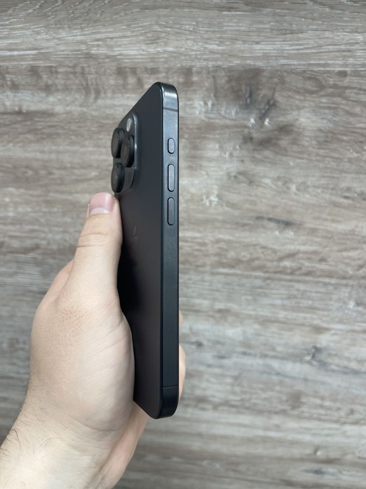 iPhone 15 Pro 256Gb Black Titanium