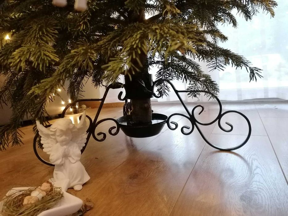 Solidne stojaki choinkowe, kute, misa na wodę (świerk, jodła kaukaska)