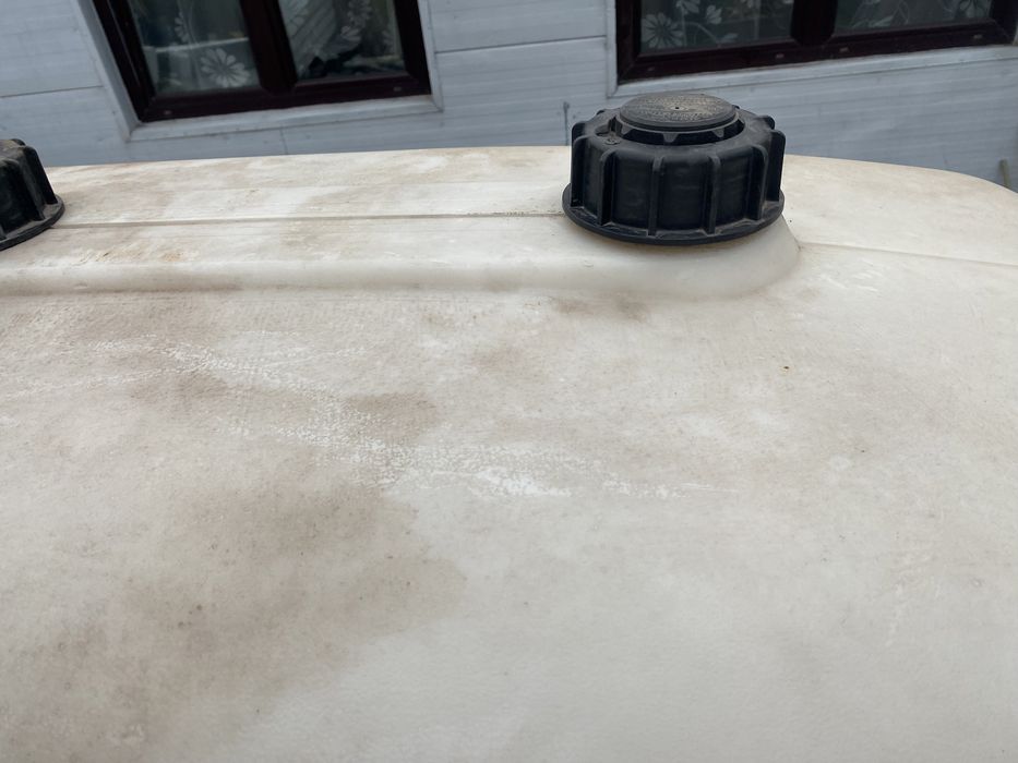 Pusty zbiornik po oleju opałowym Roth 1500l