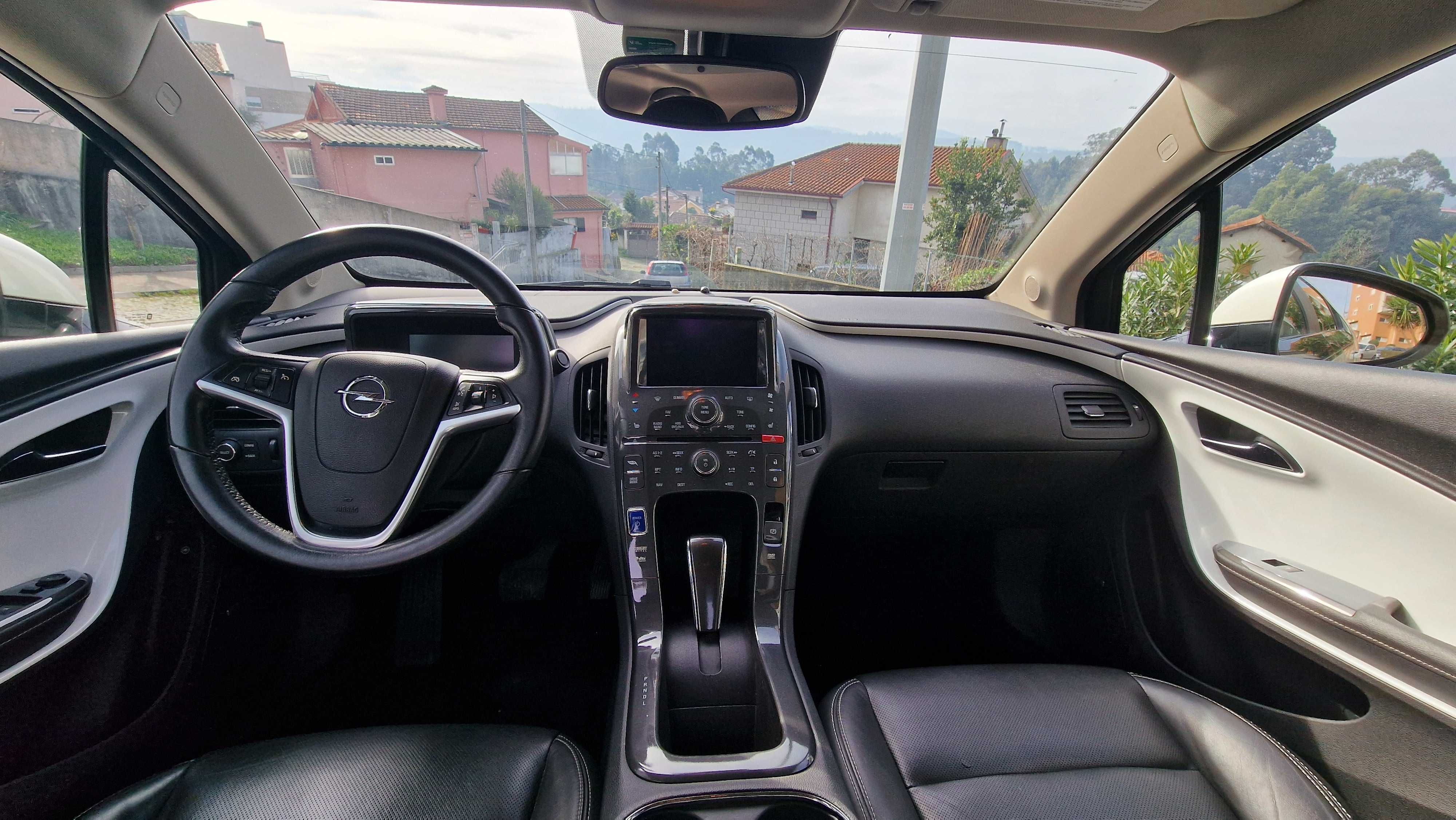 Opel Ampera Híbrido Plug-In Branco